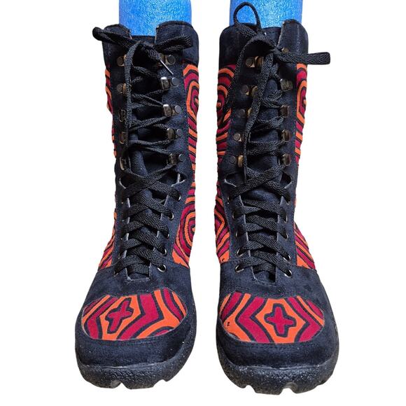Kuna Prints Tribal Red Black Journey Hiker Mola Boots Unisex 40 US 9 US 7 1/2 - Picture 3 of 5
